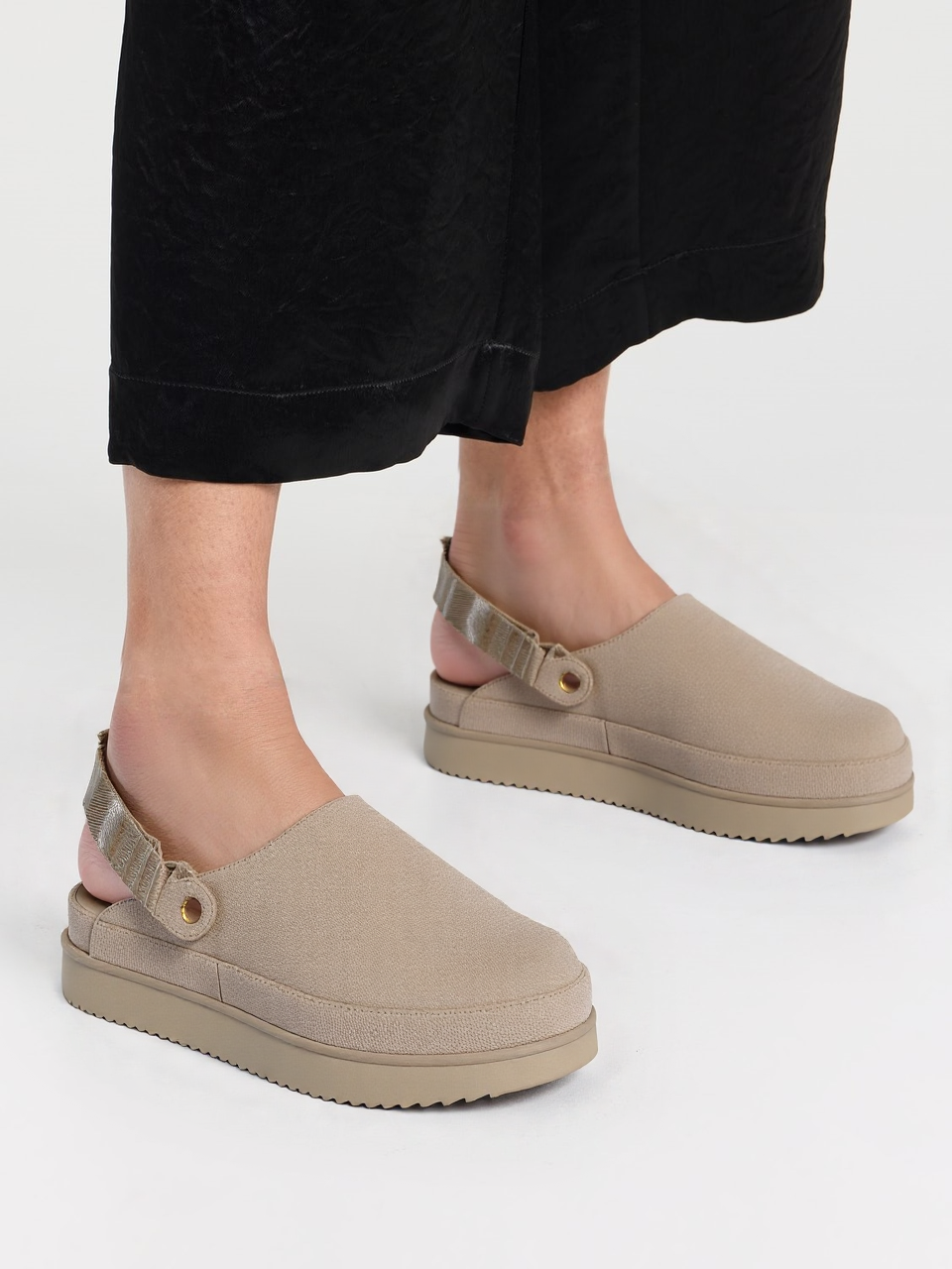 Beige Faux Suede Slingback Slip-On Platform Clogs