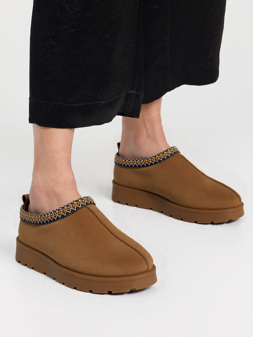Camel Snug Mule Slippers