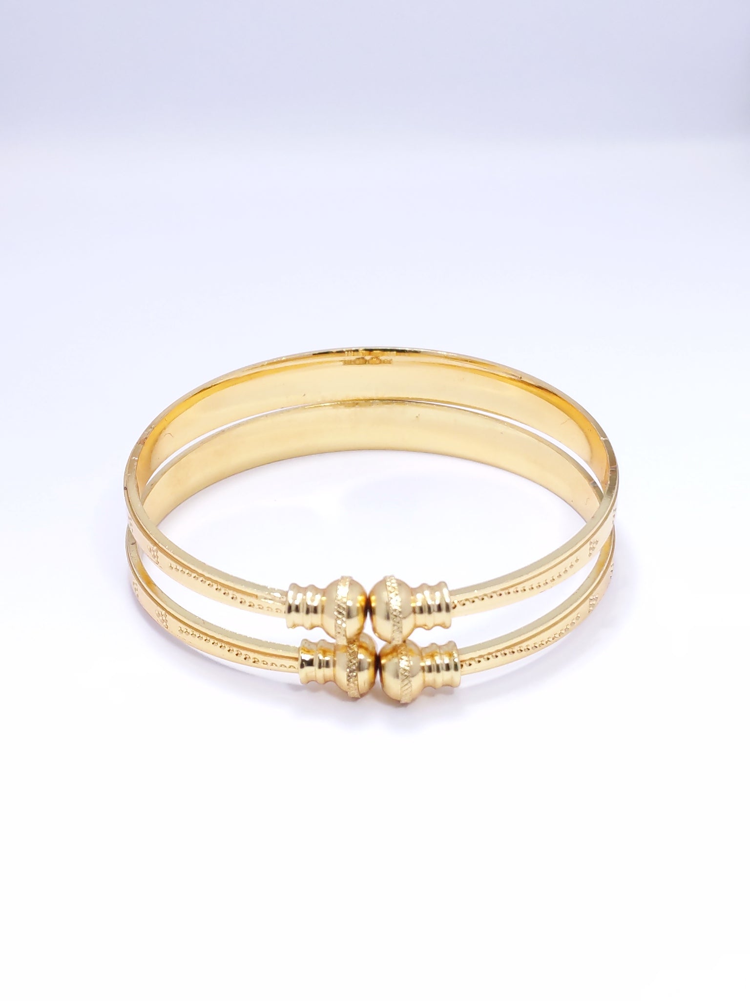 Gold Tone Engraved Detail Bangle Bracelet Set