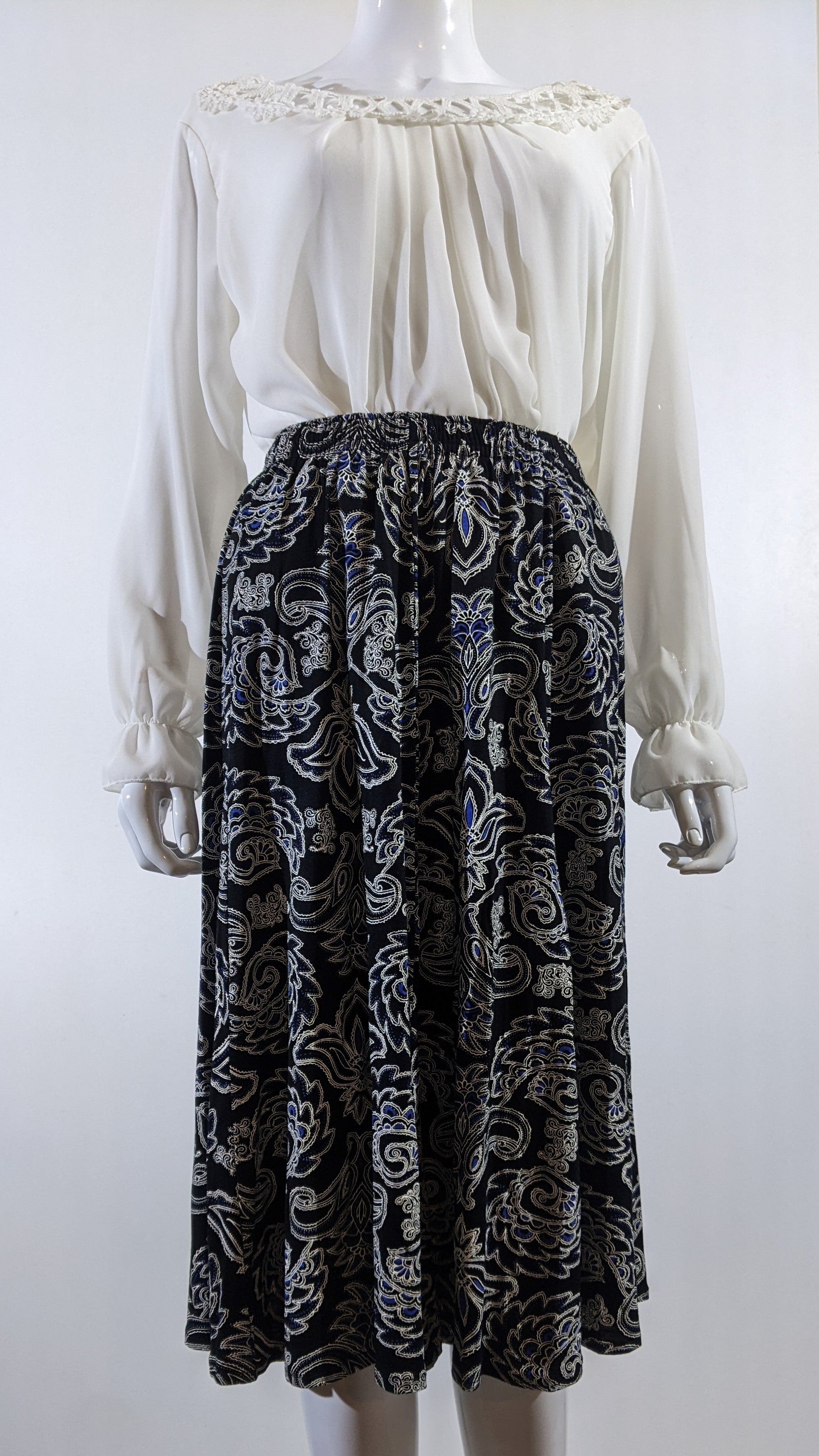 Blue & White Floral Pattern Elasticated Skirt