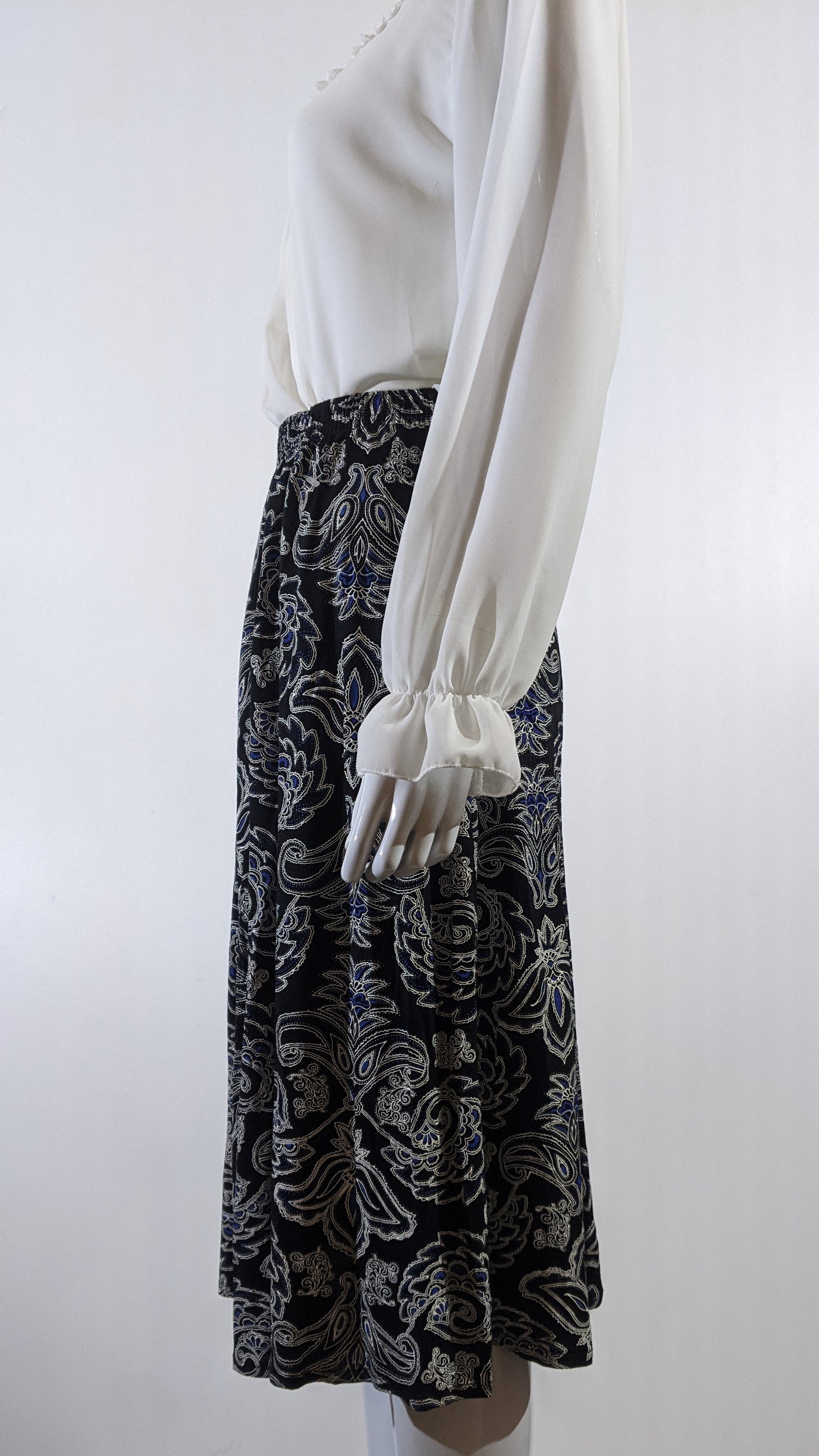 Blue & White Floral Pattern Elasticated Skirt
