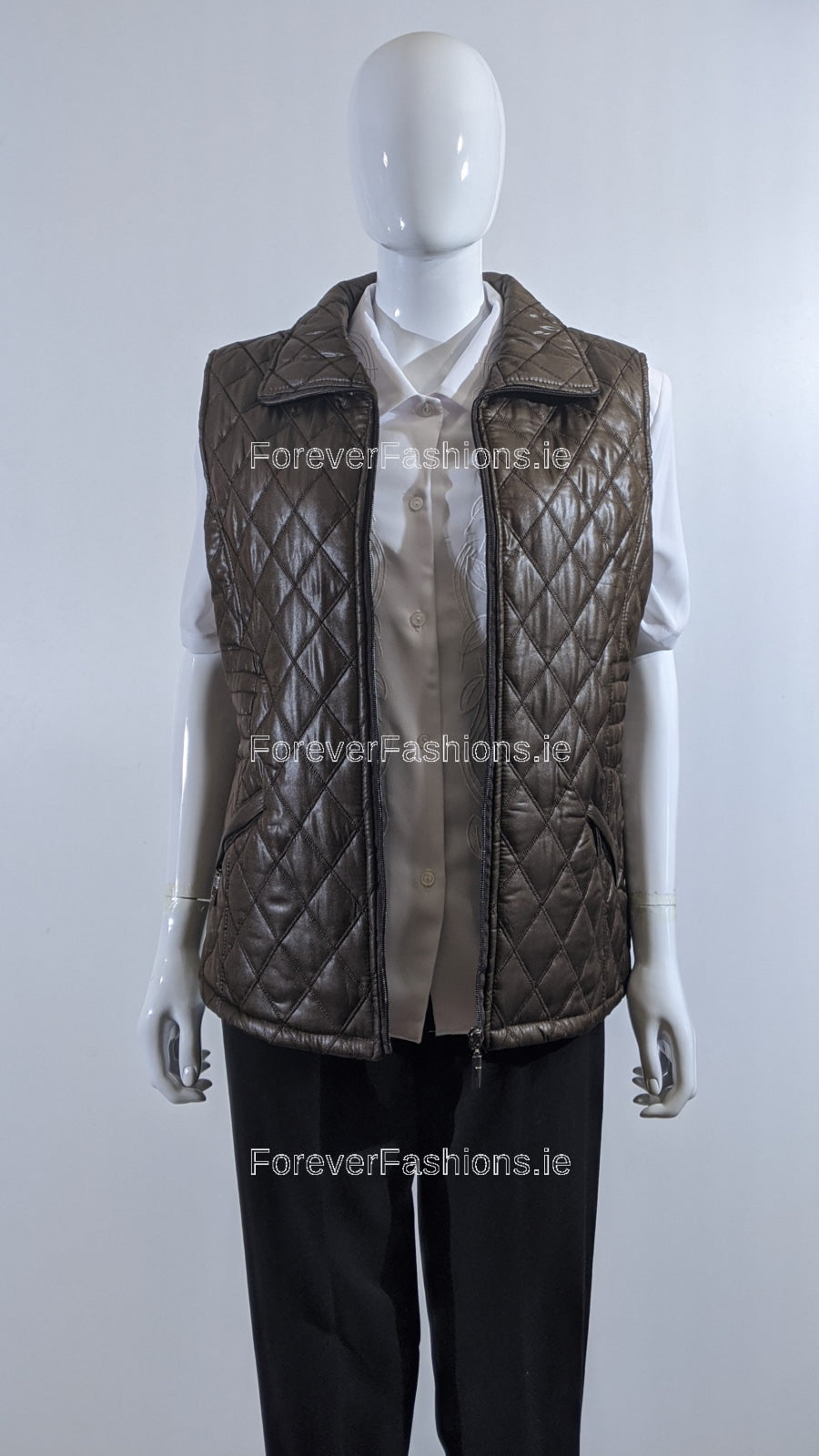 Brown Diamond Quilted Waistcoat with Zipped Pockets