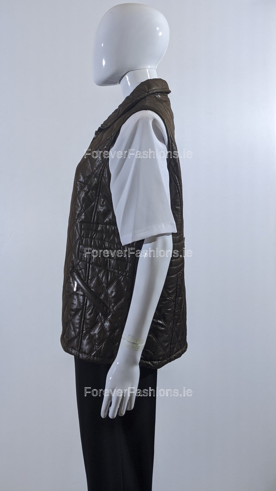 Brown Diamond Quilted Waistcoat with Zipped Pockets