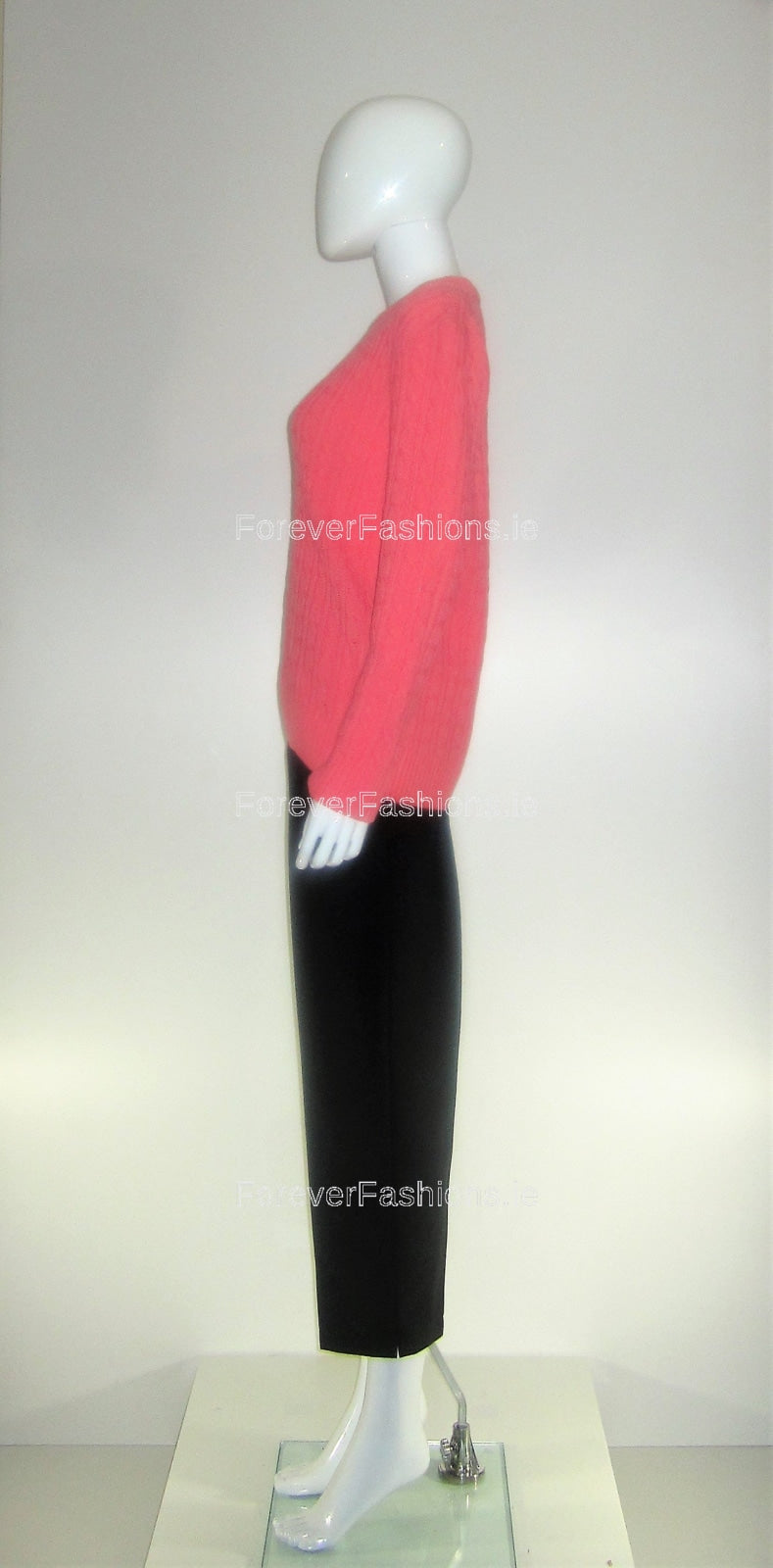 Coral Round Neck Cable Knit Jumper