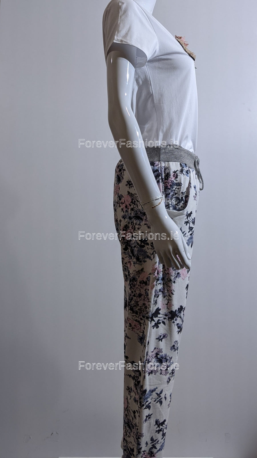 White Navy Floral Print Trouser